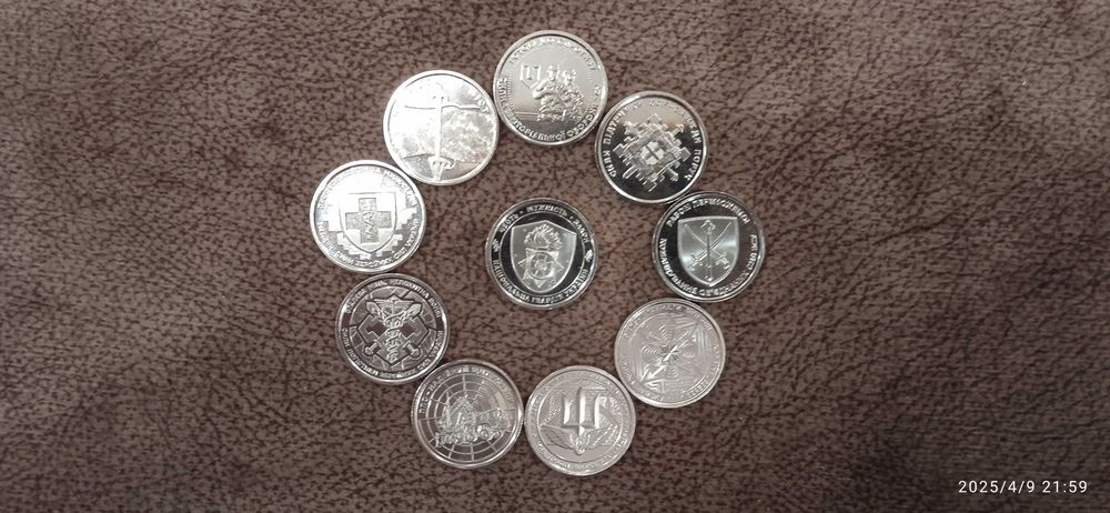 Монети  10  грн. 10 шт.