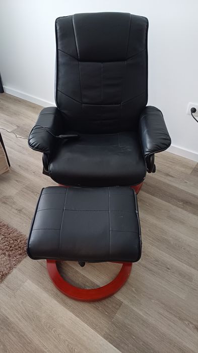 Poltrona em pele vibratória electrica