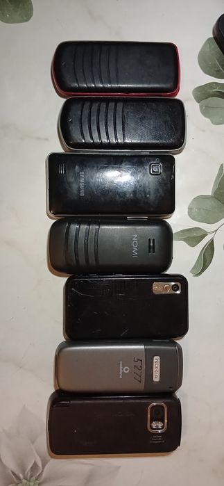 Продам одним лотом ціна за лот 1650 все робоче  без зарядок