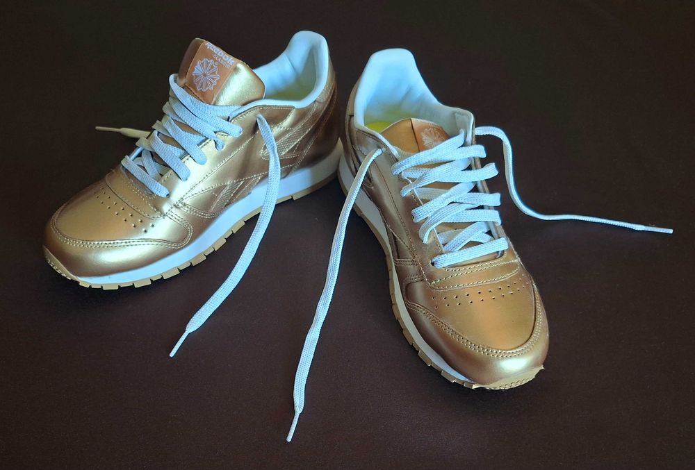 Buty sportowe Reebok Classic Leather BS8944 rozmiar 37, wkładka 24 cm