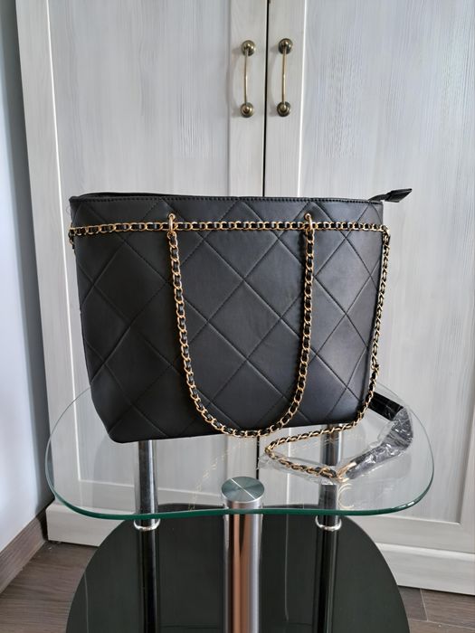 Torebka Guess skórzana