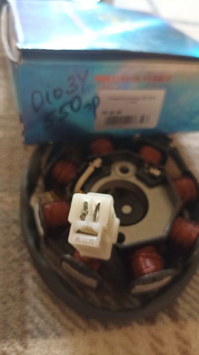 Продам генератор на Хонда Дио 34-35