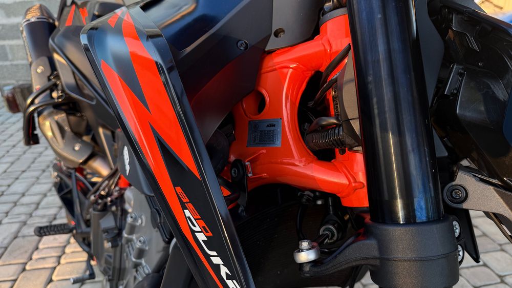 Мотоцикл KTM Duke 890 R 2022