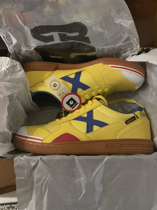 Tenis futsal Munich Gresca novos