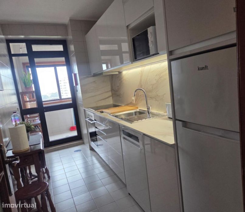 Apartamento com 1 quartos - localizado em Mafamude Porto