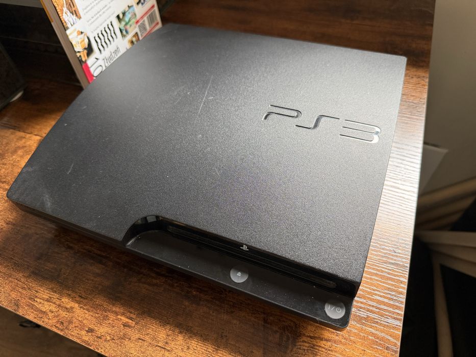 Konsola playstation 3 slim