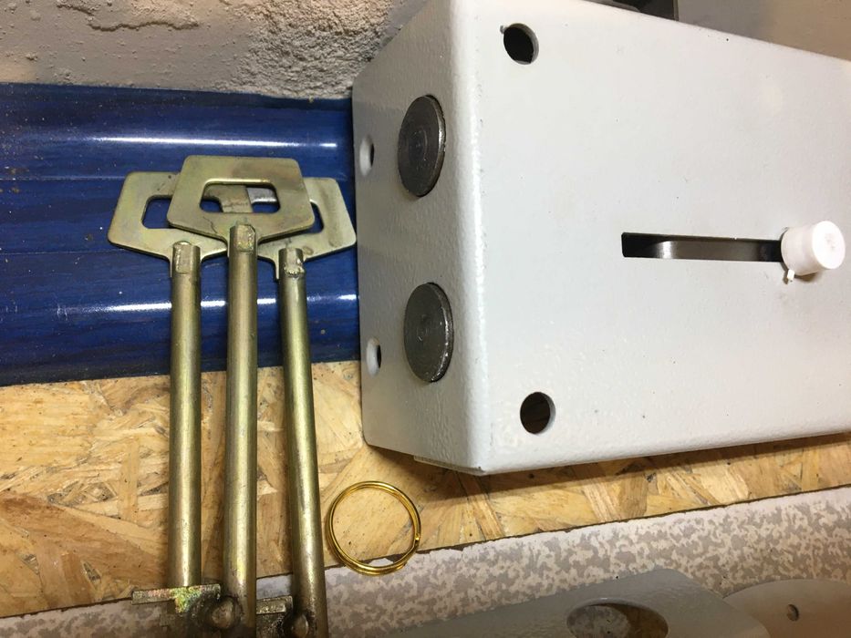 Накладний замок Жовтоводський посилено 3 кл.