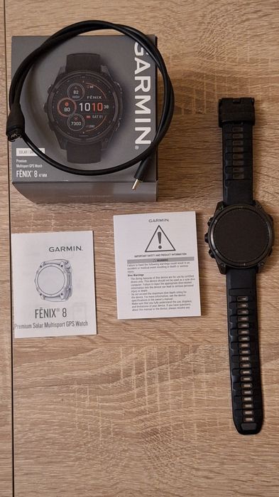 Garmin Fenix 8 47mm Solar Sapphire DLC
