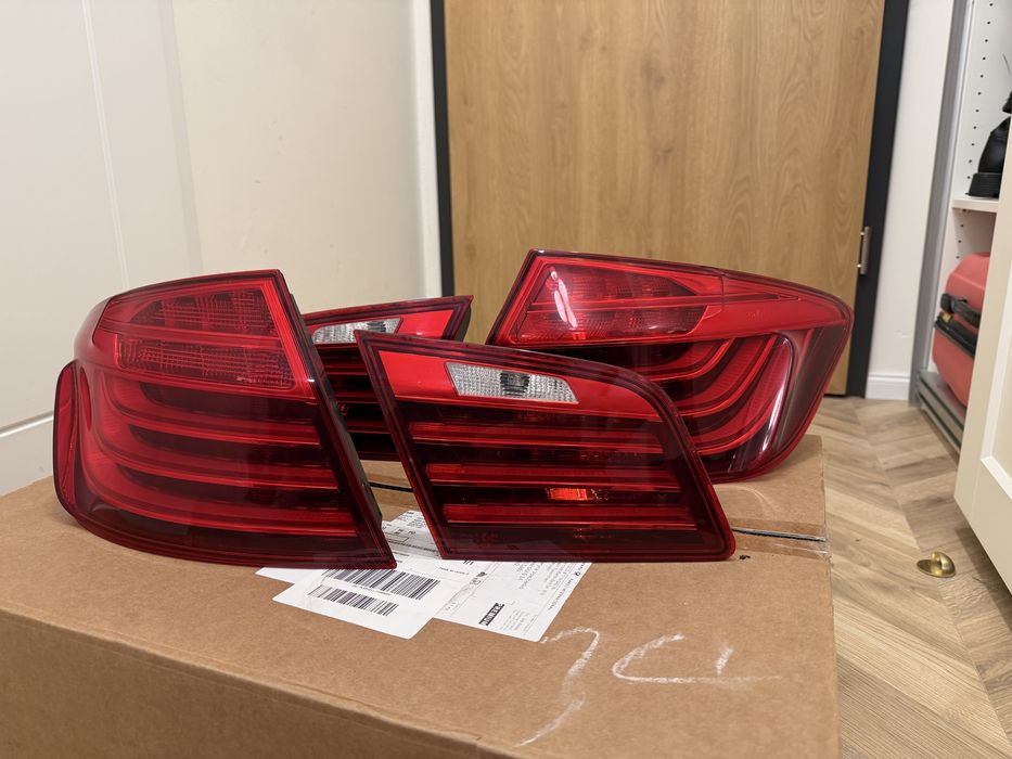 Sprzedam tylne lampy BMW F10 USA – komplet
