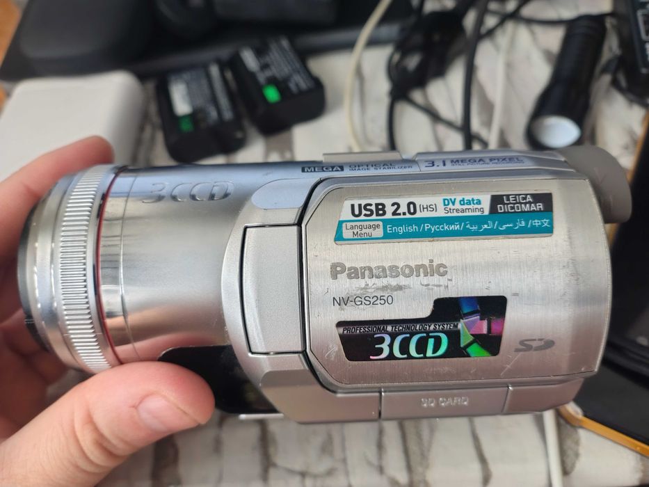 Panasonic NV-GS250 Ретро відеокамера