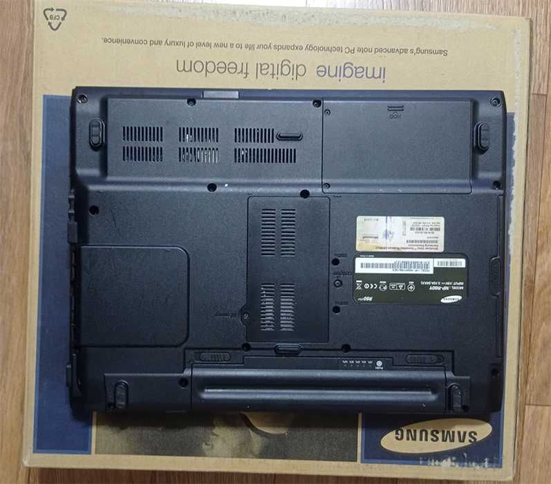 Ноутбук Samsung R60+ 15,4" intel T8100 2ядра/2GB RAM/SSD 128GB/Win 7