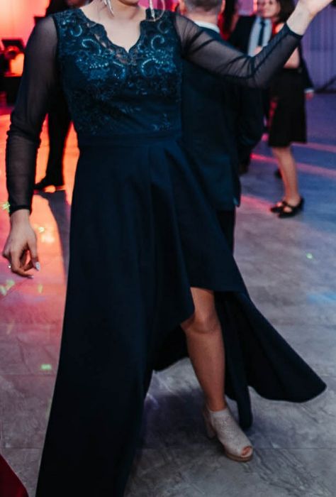 Długa elegancka sukienka