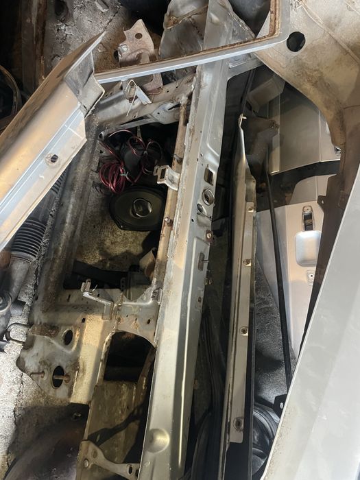 Разборка ВАЗ 2114,2115,2113 , запчасти , кузов , двери , крылья , двиг