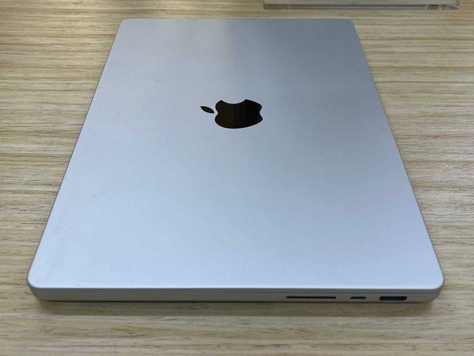 /8654/ Openbox MacBook Pro 14" M5 10CPU/10GPU/16GB/1TB Silver (MDE54) АКБ 100% 14Ц