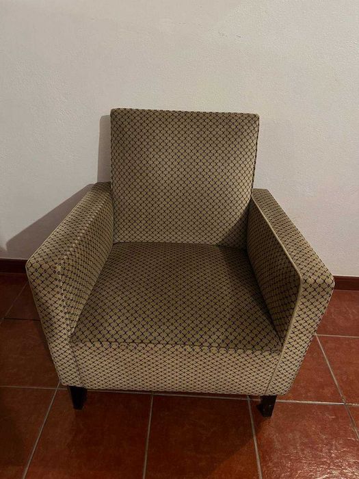 Sofá e poltrona Bom estado