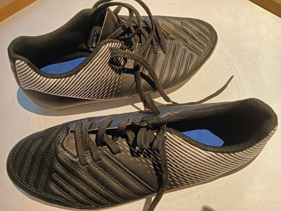 Chuteiras football pretas Kipsta ,tamanho 39