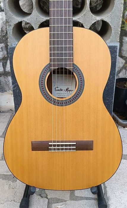Impecável Guitarra ESPANHOLA de "Artesania" - SANTOS Y MAYOR + Bag