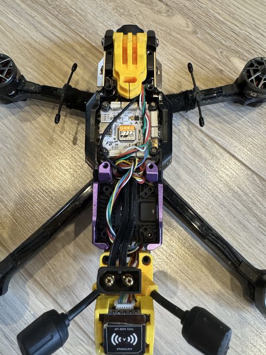 Dron FPV - Speedybee Mario 5 O4 Pro