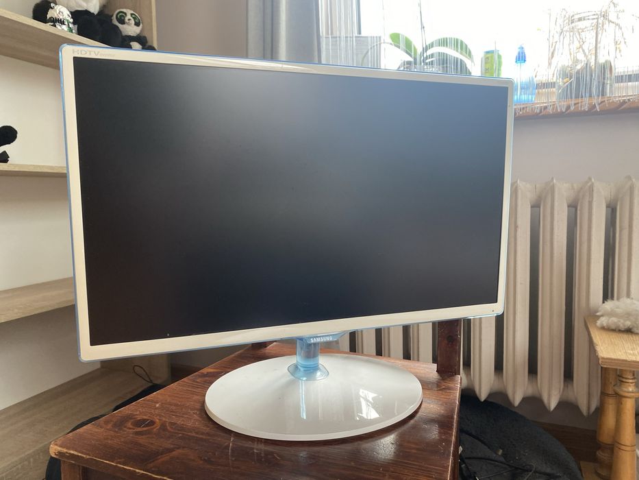 Monitor z funkcją TV - 24” Full HD HDMI