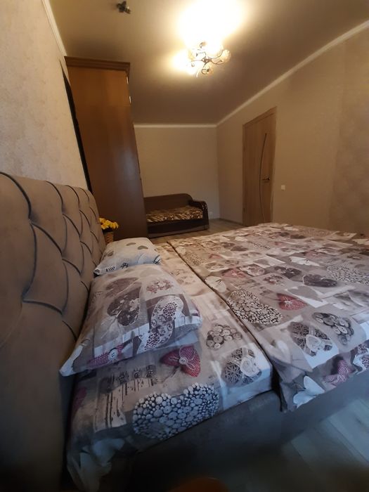 Подобово квартира з ремонтом від власника в м.Коростень Житомирської