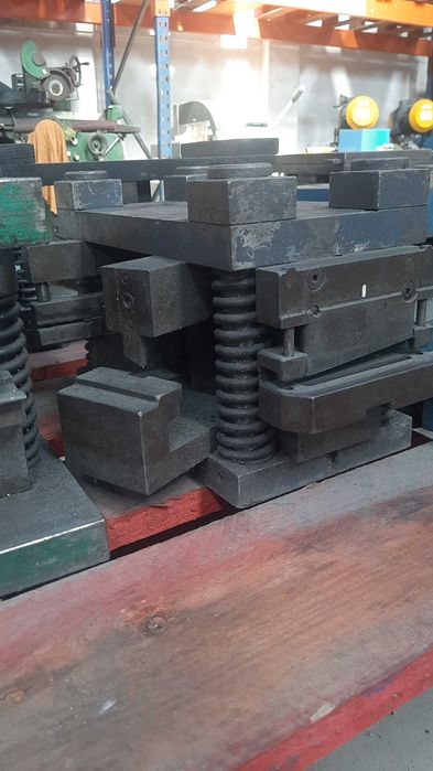 Diversos Cunhos para aluminio series recentes