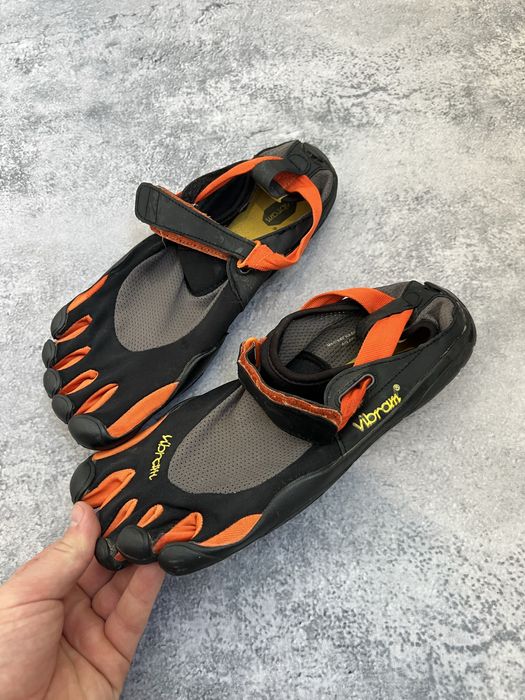 Кроссовки для трейлраннинга бега fivefingers vibram trailrunning