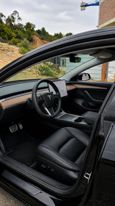 Telsa model 3 standard plus 325 cv