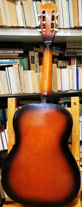 Gitara PRL klasyczna