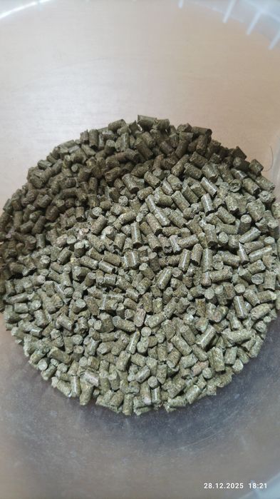 Корм гранулированный для декоративных кроликов