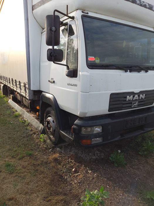Man   LE   8.220