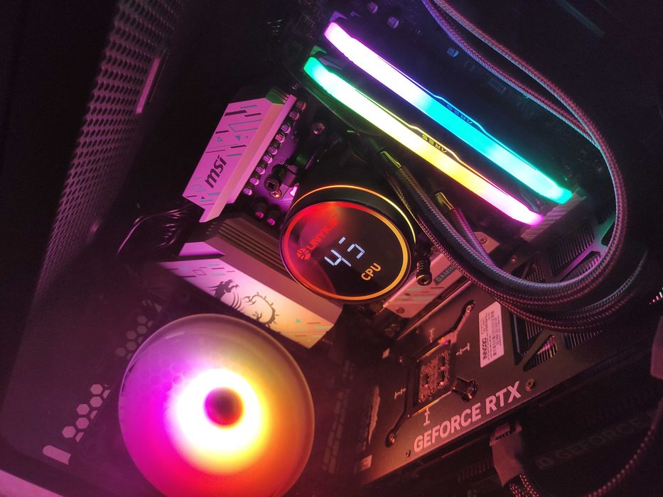 Pc gamer 4070 ti super Ryzen 7 7700x 32gb RAM