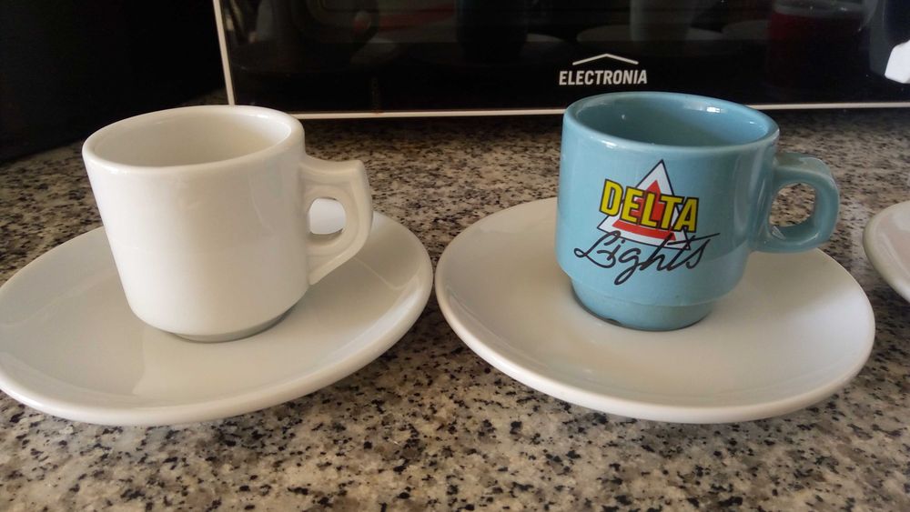 Vários conjuntos / lotes chávenas de café de coleção