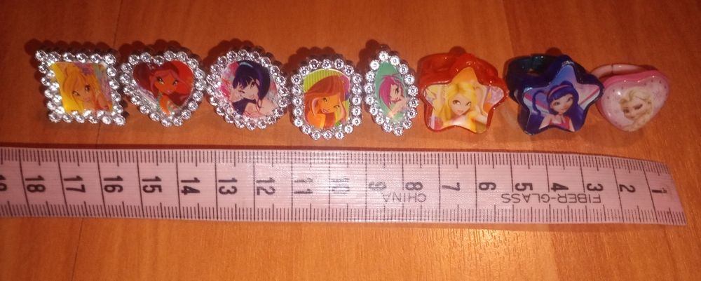 Winx / Frozen anéis plástico