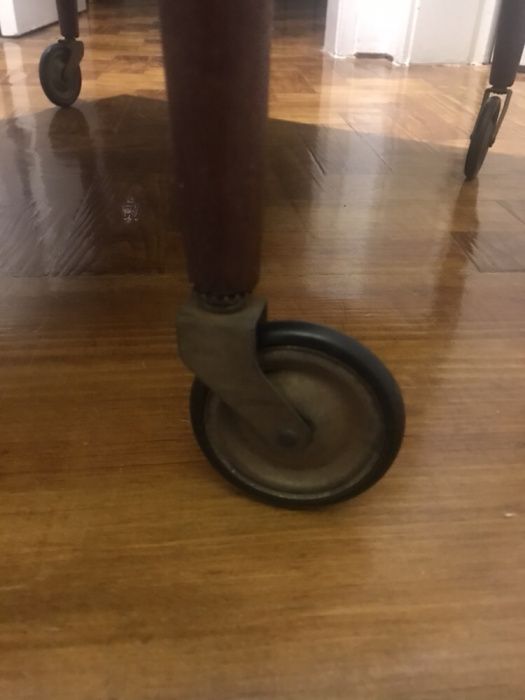 Carrinho chá em Teca