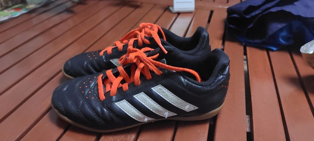 Halówki adidas rozmiar 33