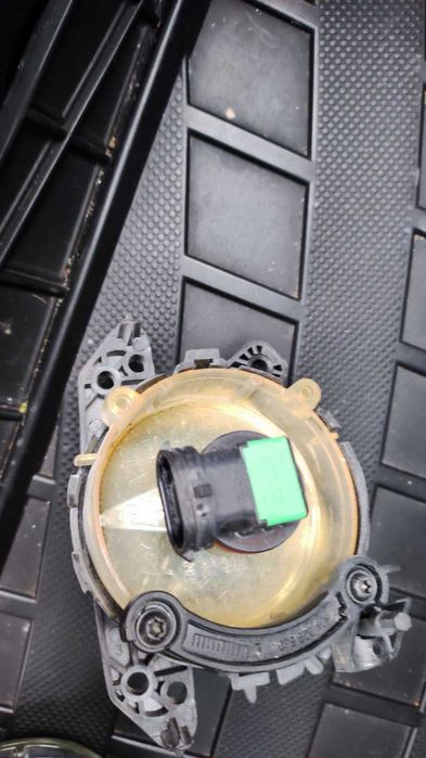 Фари противотуманні на mercedes