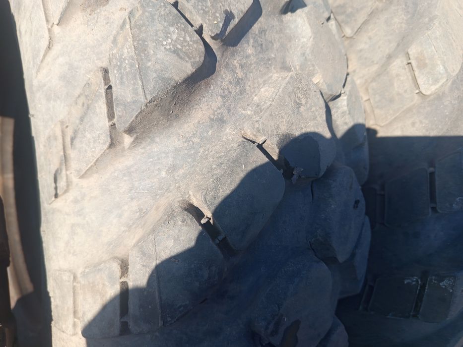 Продам резину газ 66 зіл 157