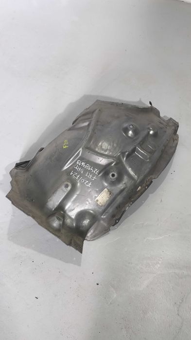 Cave de Roda BMW Serie 1 (F20/F21) Frente Direito (Parte de Trás)