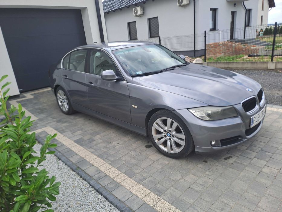 BMW E90 318d 140km