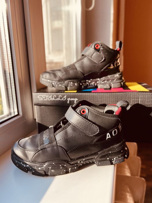 Демі-термо  кросівки