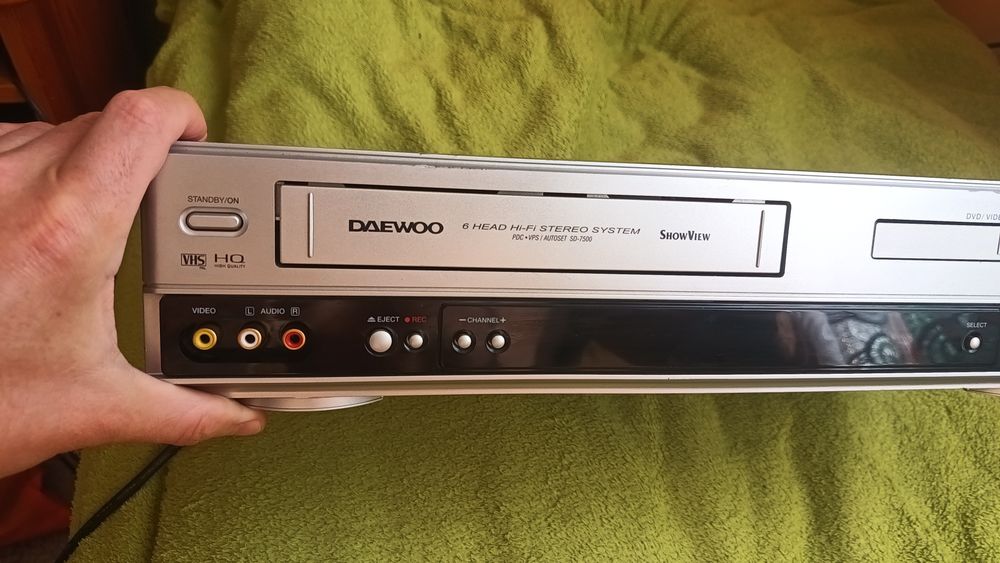 Odtwarzacz Vhs Daewoo Sd 7500 Combo  Dvd/CD/Mp3