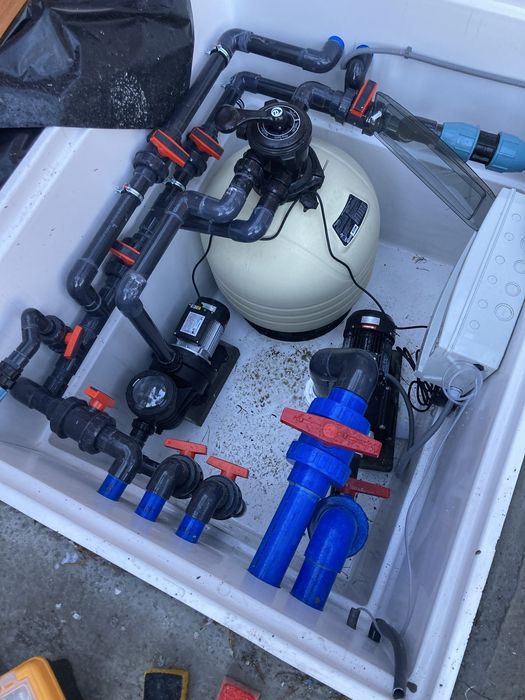 Теплові  насоси і обладнання для басейнів