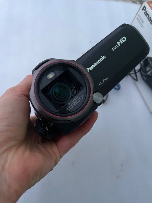 Видеокамера  Panasonic HC-V760