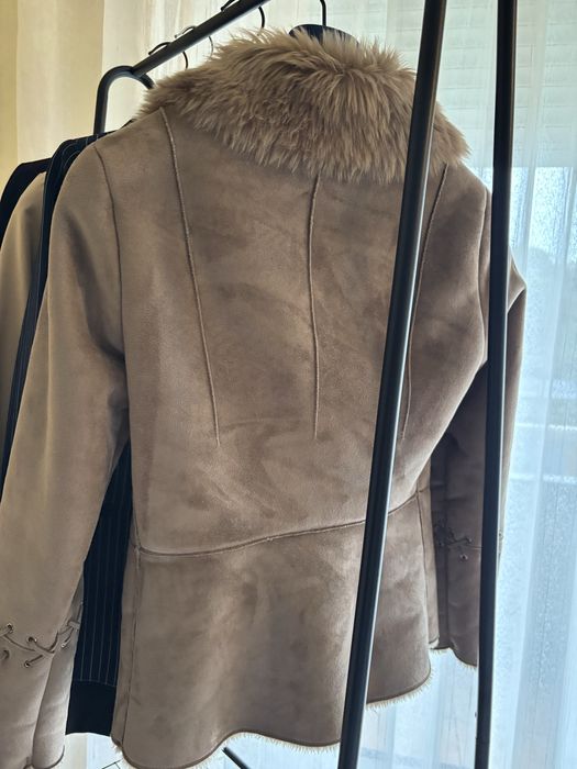 Casaco camurça com pêlo e forrado Salsa