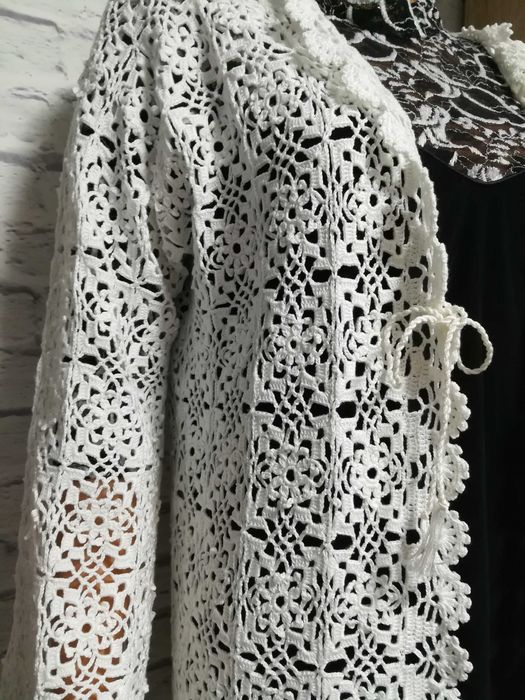 Кардиган вязаный крючком, ручная работа.