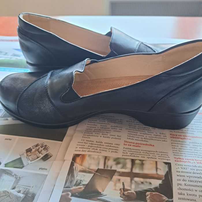 Nowa cena Półbuty damskie czarne