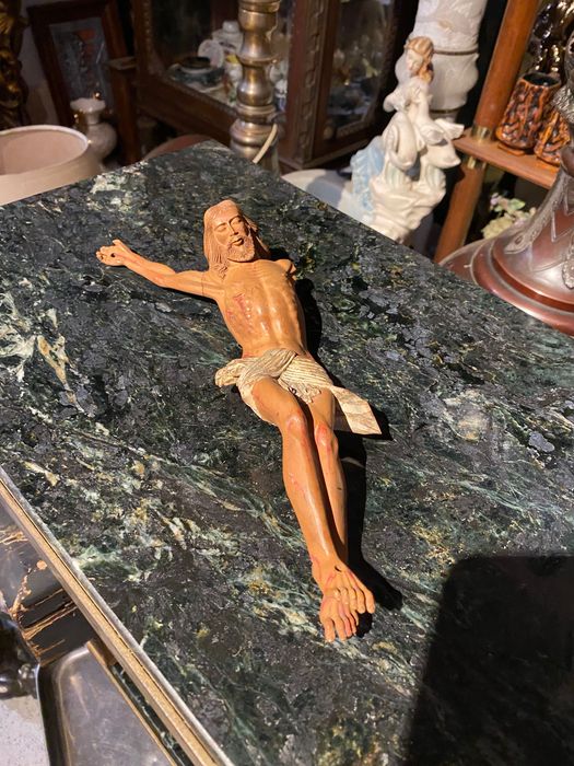 Cristo em madeira Buxo Séc XIX Arte Sacra 22 cm