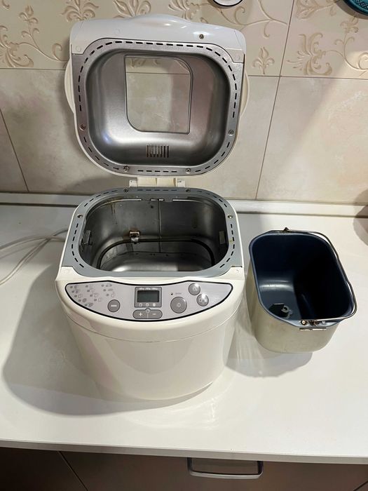 Wypiekacz chleba MOULINEX Home Bread