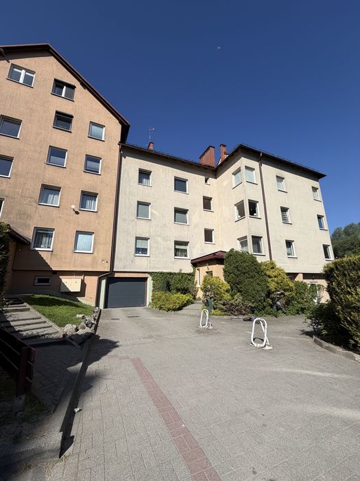 2-pokojowe mieszkanie, 38 m² użytkowych | ok. 50 m² po podłodze | osiedle zamknięte, cena 395 tysiecy.