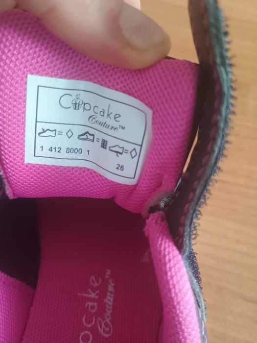 Buty dziewczęce 26 adidaski nowe cupcake
